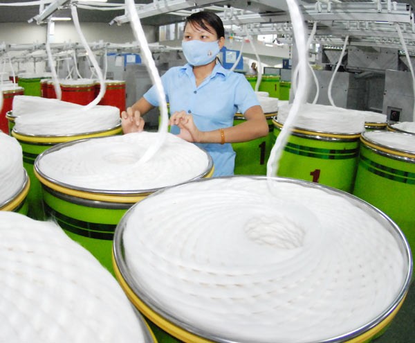Local investors have been uninterested in garment and textile material supply because of low profit and long payback period (Photo: SGGP) Local investors have been uninterested in garment and textile material supply because of low profit and long payback period (Photo: SGGP)